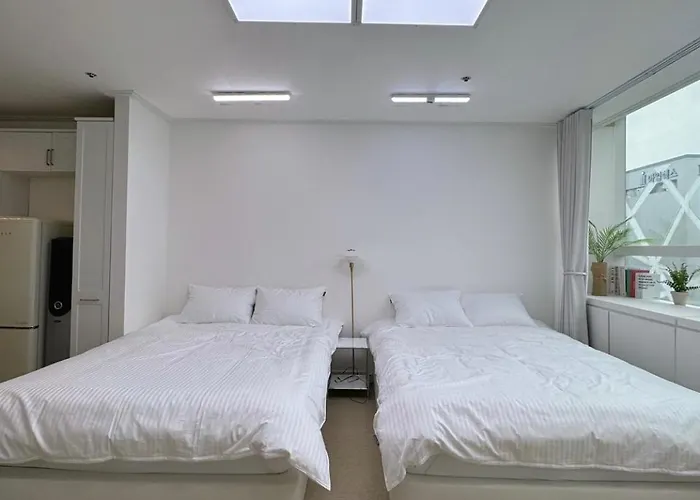 New Remodeling Hongdae House * Seul
