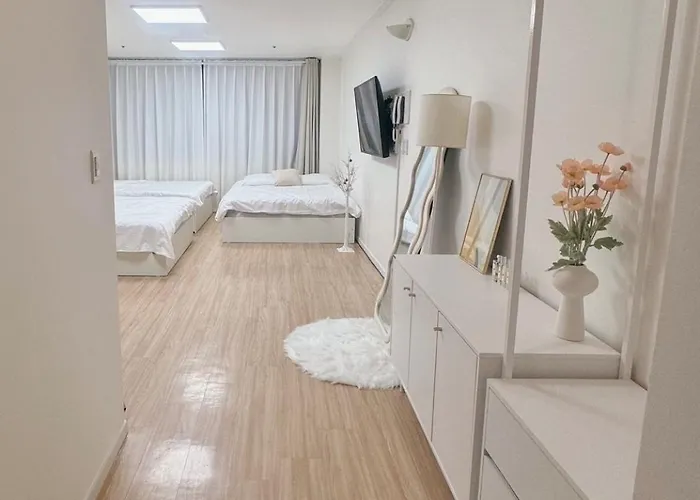 Apartament New Remodeling Hongdae House Seul